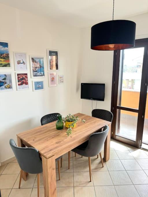 Casa Vacanza Elislor Apartments Fiumicino Exterior photo